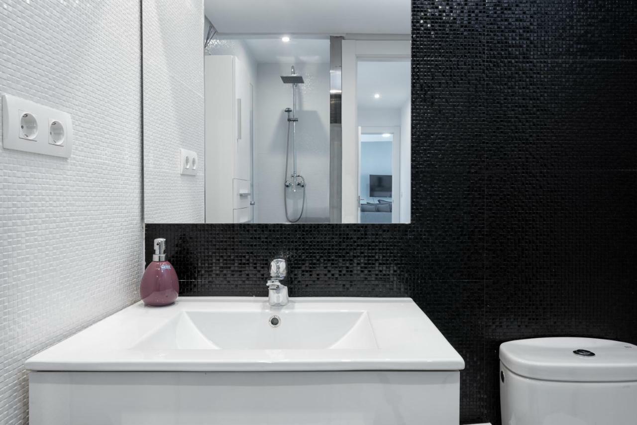 Seafront La Malagueta II Apartman Málaga Kültér fotó
